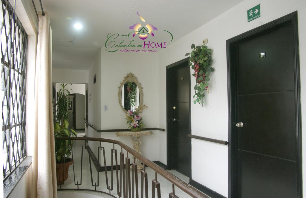 Colombia At Home โบโกตา ภายนอก รูปภาพ