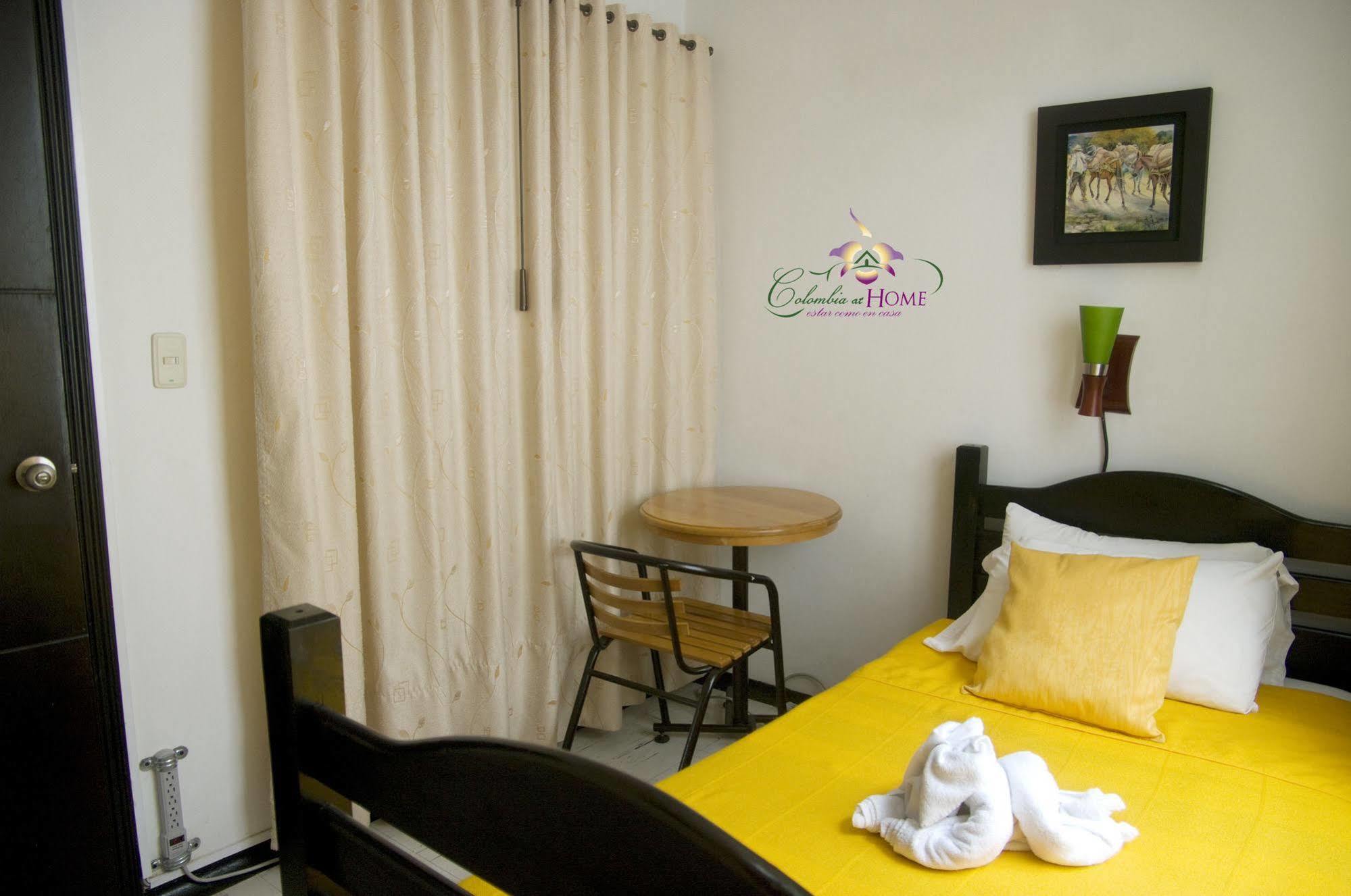 Colombia At Home โบโกตา ภายนอก รูปภาพ